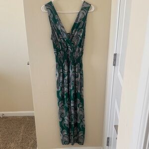 Green Paisley V-Neck Sleeveless Maxi Dress
